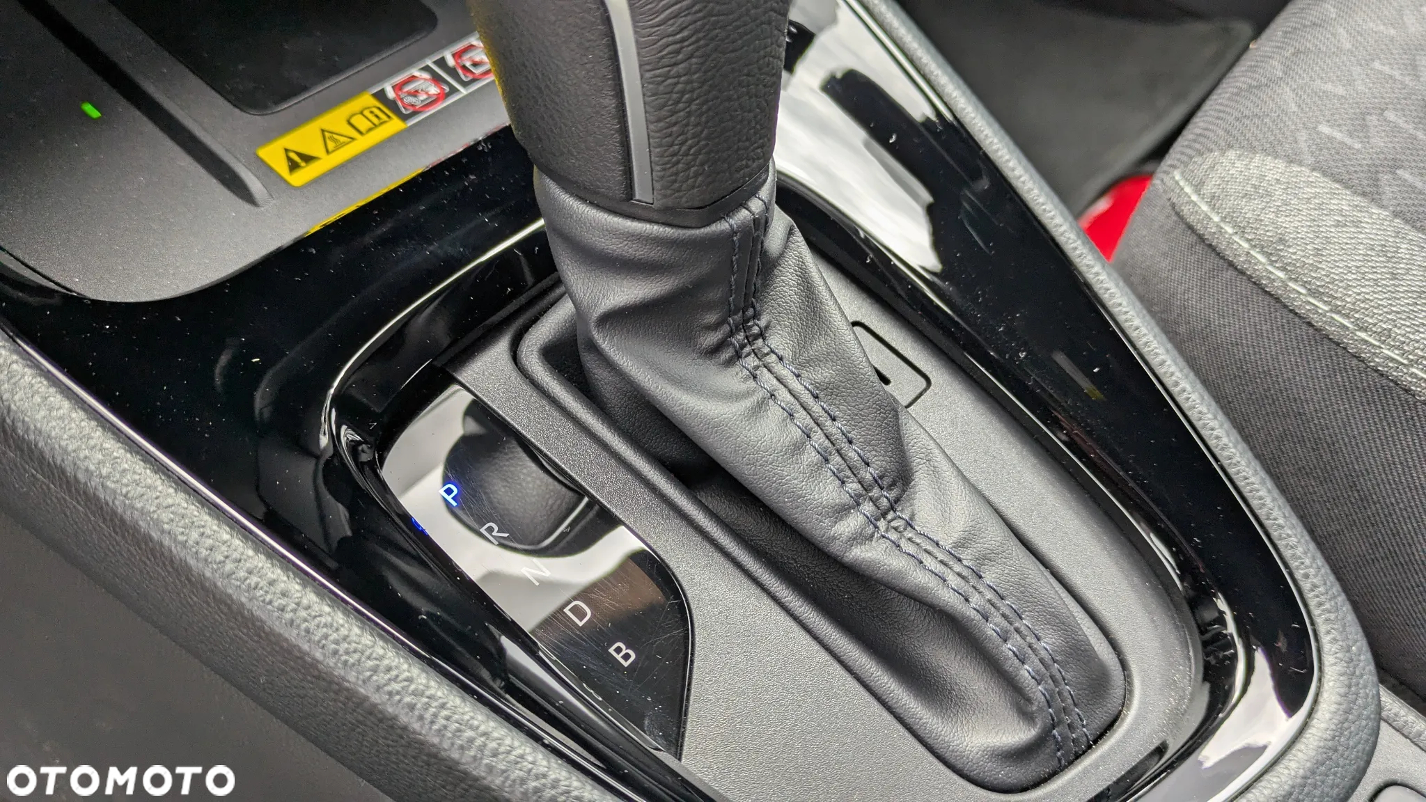 Toyota Yaris Hybrid 1.5 Style - 15