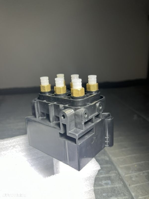 Compresor perne aer bloc de valve supapa telescop electronic magnetic perna aer audi vw Mercedes porsche a6 a7 a8 q7 touareg phaeton w211 w221 w219 w212 w216 e class s class cls gle panamera cayenne macan - 11