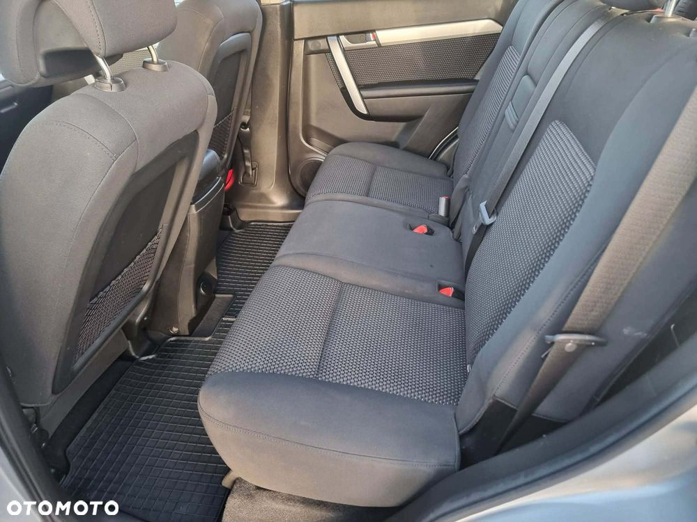 Chevrolet Captiva 2.4 FWD LT - 10