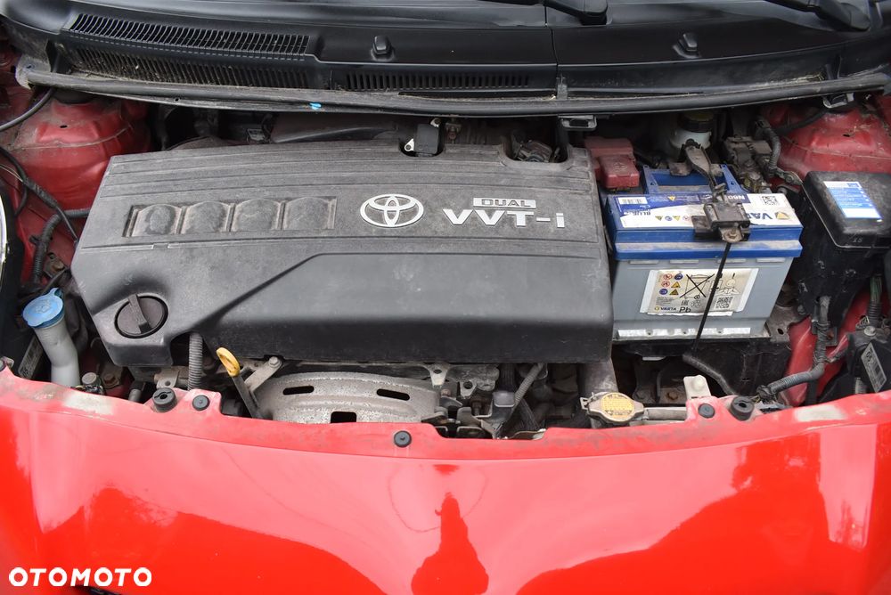 Toyota Yaris 1.33 VVT-i Executive - 27