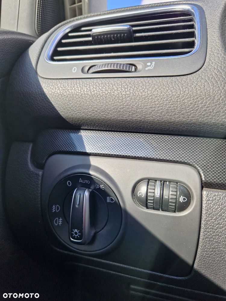 Volkswagen Golf 1.6 TDI BlueMot Comfortline - 20