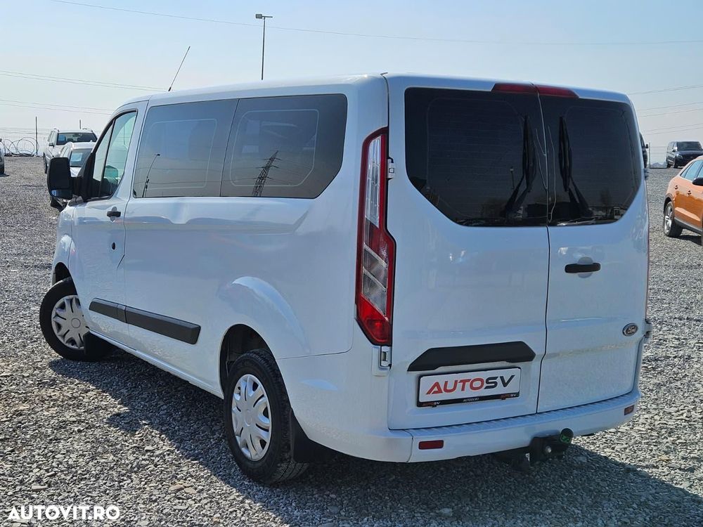 Ford Tourneo Custom - 3