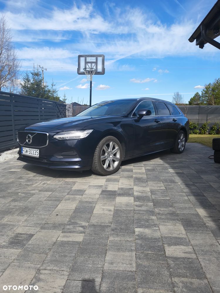 Volvo V90 D3 SCR Momentum Pro - 5