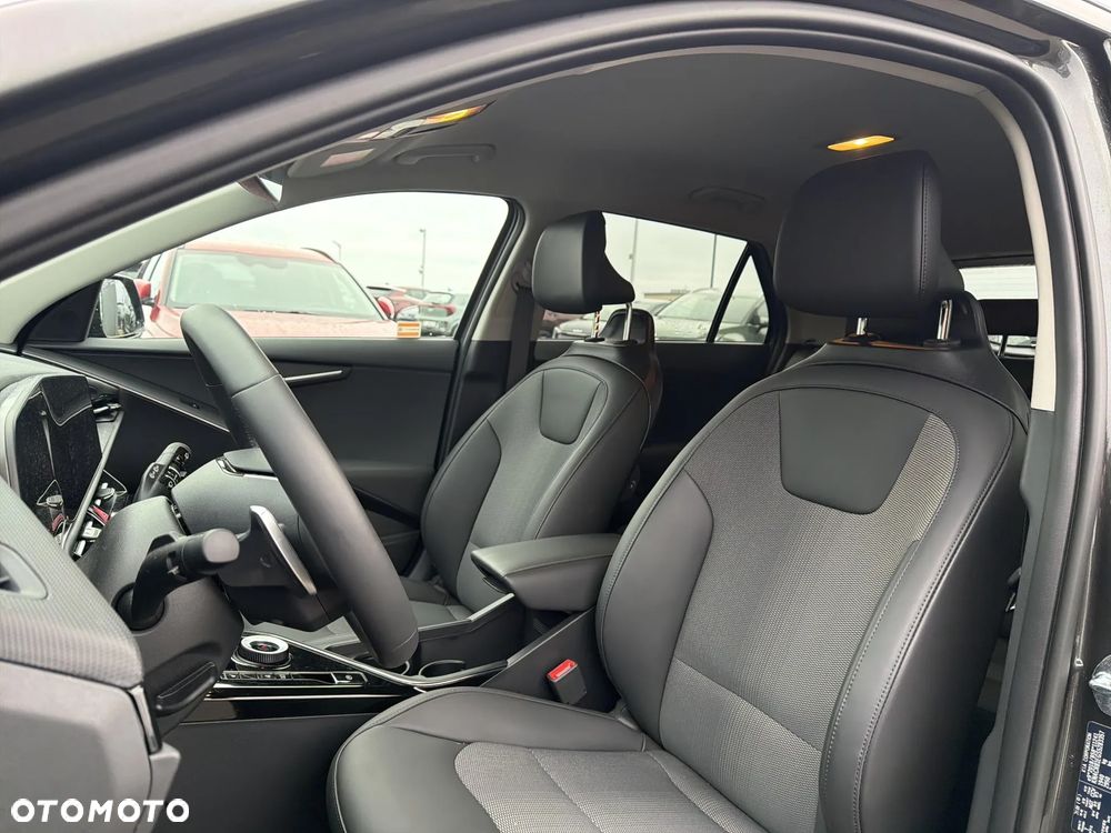 Kia Niro 1.6 GDI Hybrid L - 12