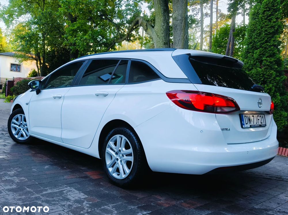 Opel Astra 1.2 T Edition S&S - 4