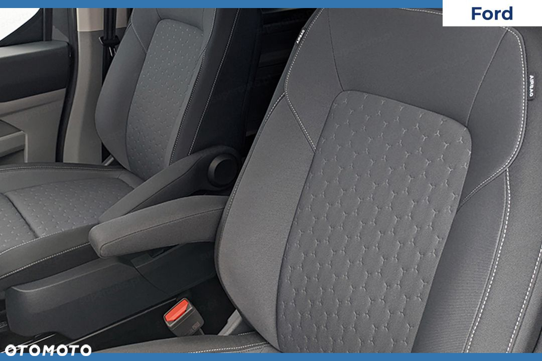 Ford Tourneo Custom - 7