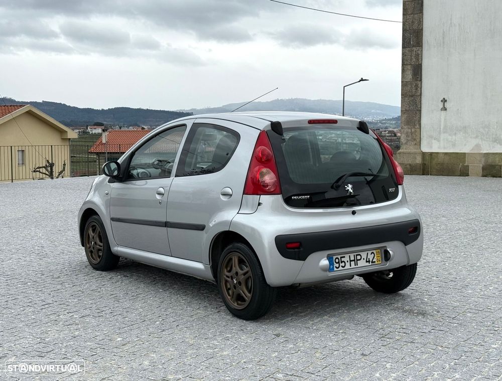Peugeot 107 1.0 Urban - 2