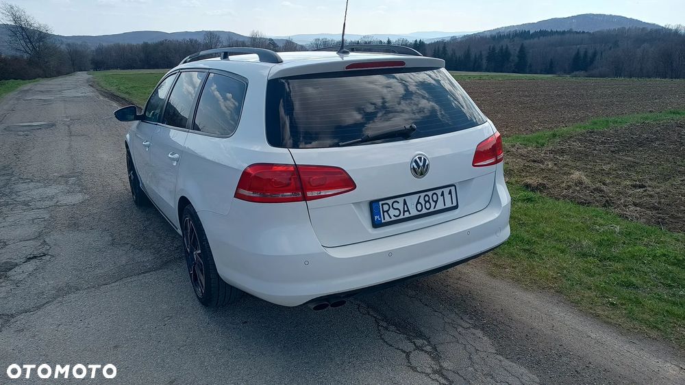 Volkswagen Passat 2.0 TDI Comfortline DSG - 14