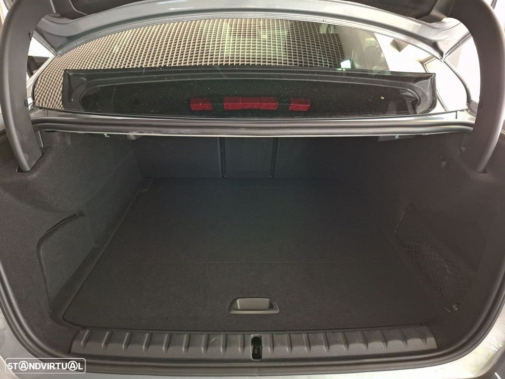 BMW 216 Pack Desportivo M — fotografia 23
