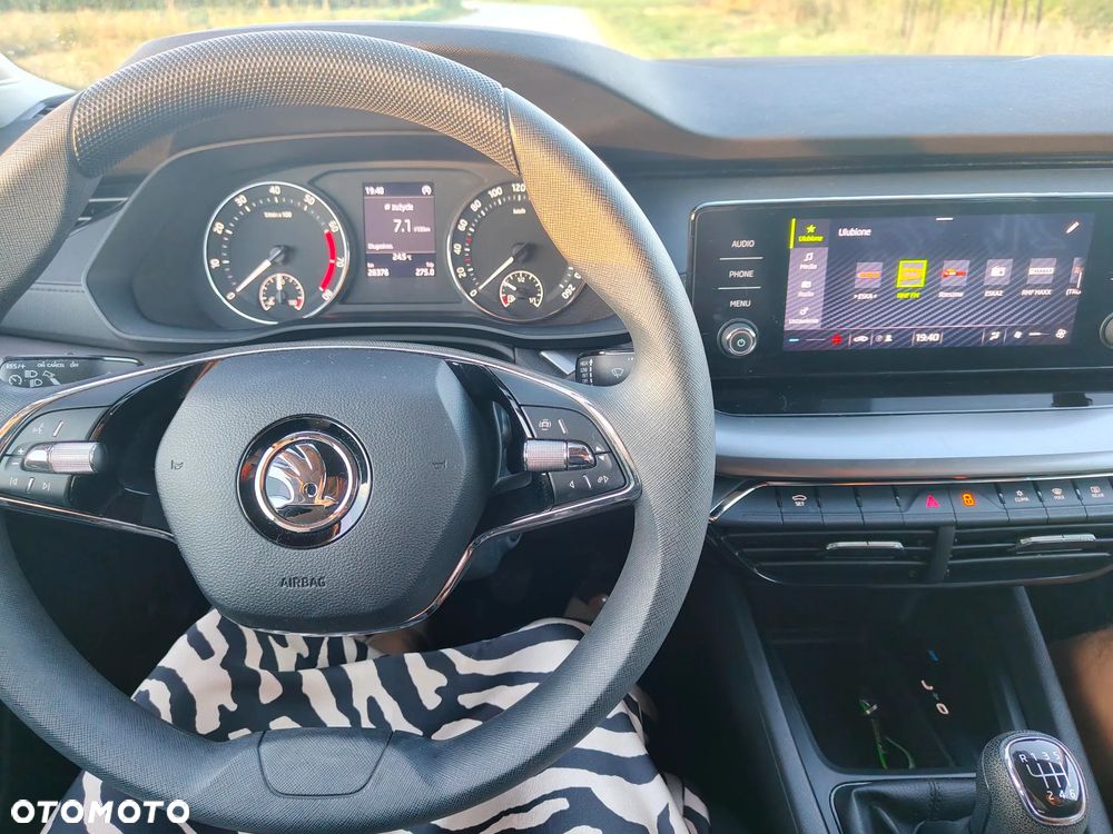 Skoda Octavia 1.0 TSI Active - 10