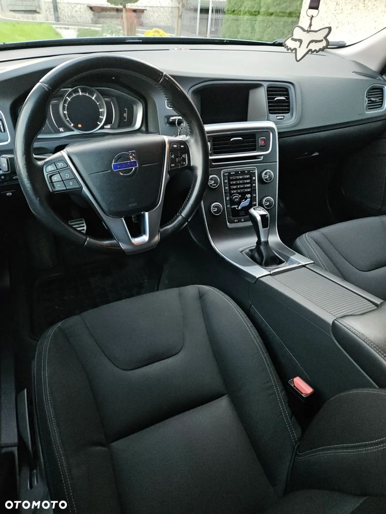 Volvo V60 D3 Drive-E Kinetic - 18