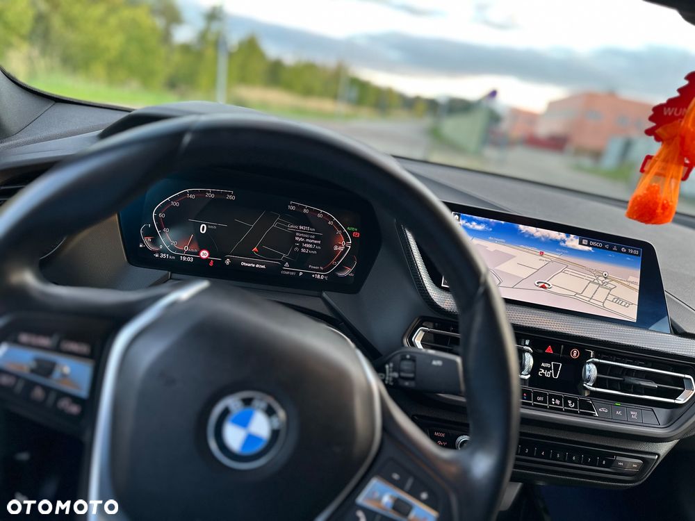 BMW Seria 2 218i - 9