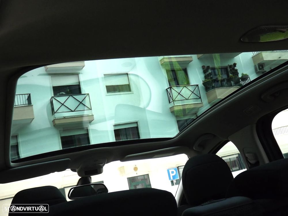 Peugeot 3008 1.6 HDi Sport - 8