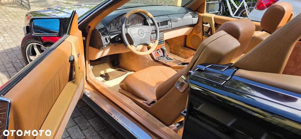 Mercedes-Benz SL - 1