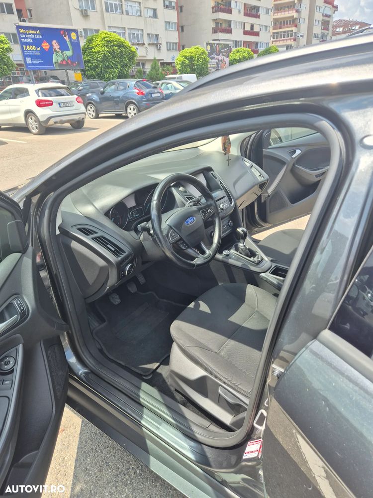 Ford Focus 1.5 TDCi DPF Start-Stopp-System Business - 8
