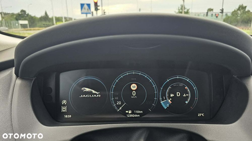 Jaguar F-Pace 2.0 i4P AWD R-Sport - 7