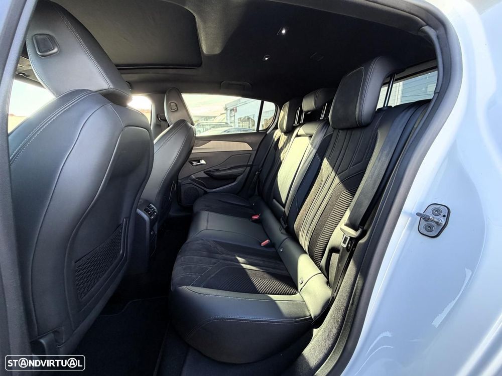 Peugeot 308 1.6 Hybrid GT e-EAT8 - 24