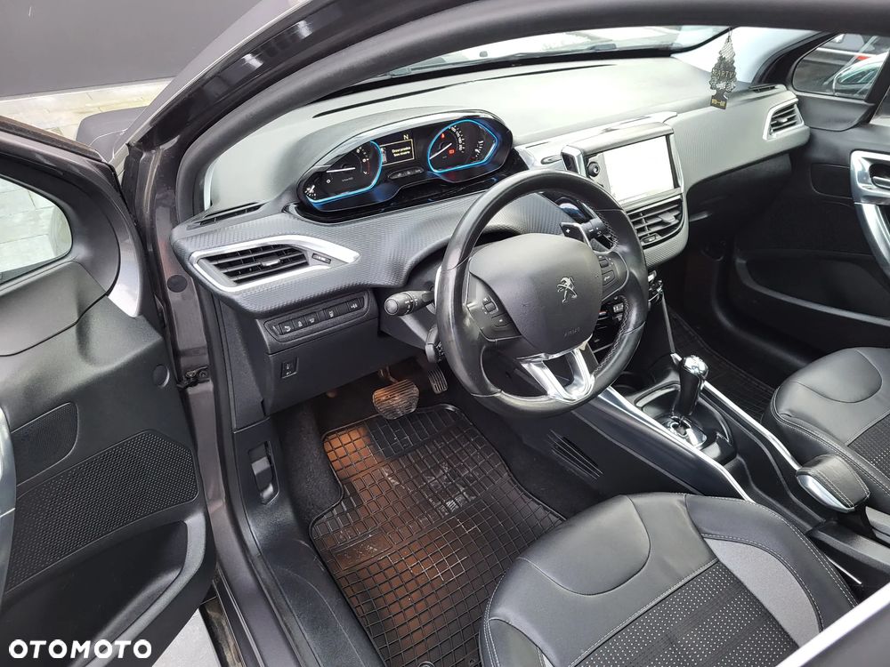 Peugeot 2008 - 12