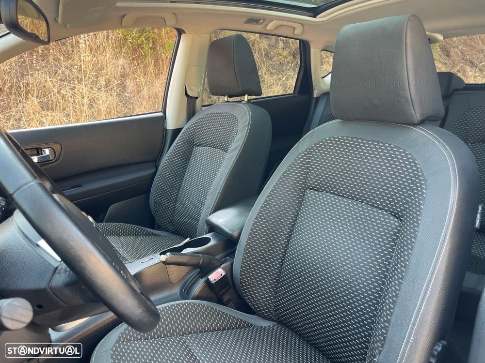 Nissan Qashqai 1.5 dCi Tekna Premium 17 - 24