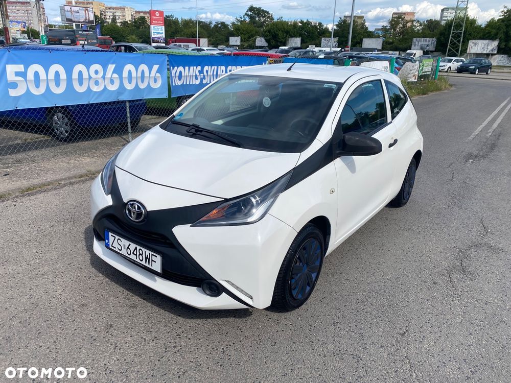 Toyota Aygo x - 10