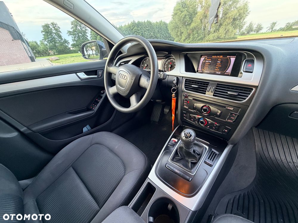 Audi A4 Avant - 13