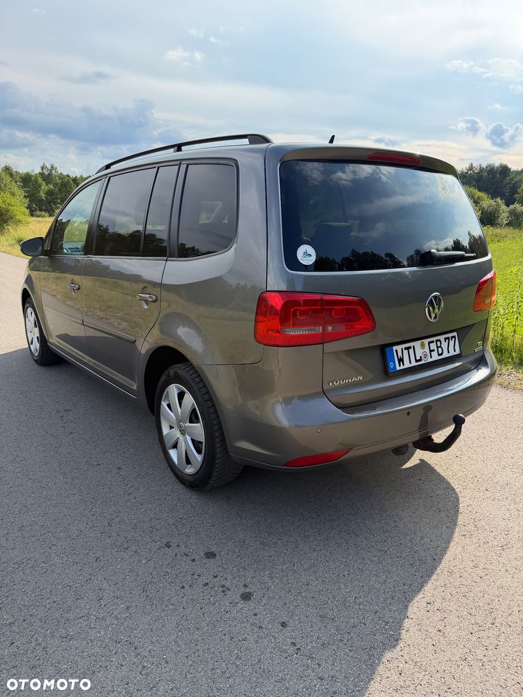 Volkswagen Touran 1.6 TDI DPF BlueMotion Technology STYLE - 8