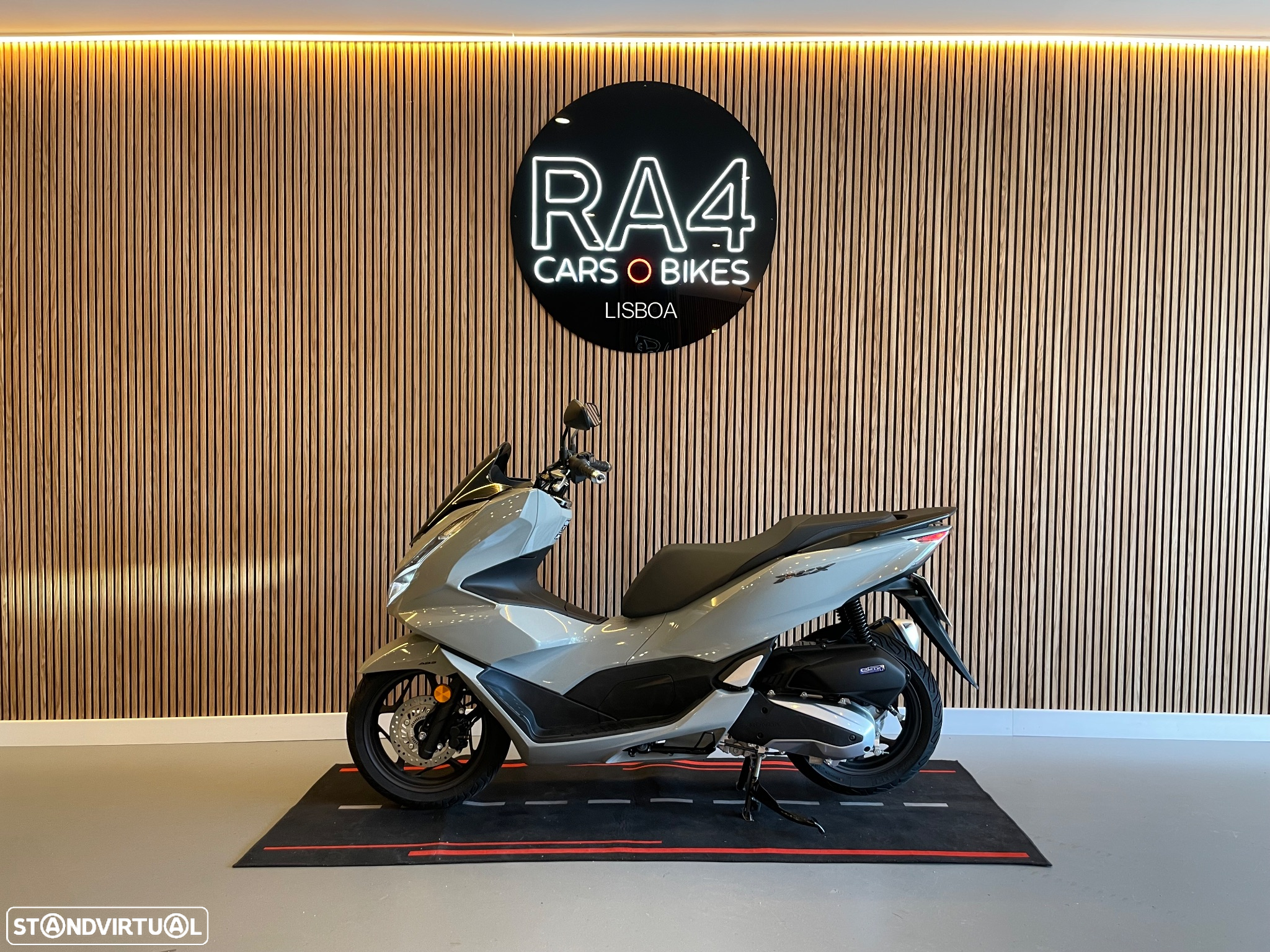 Honda PCX125 - 12