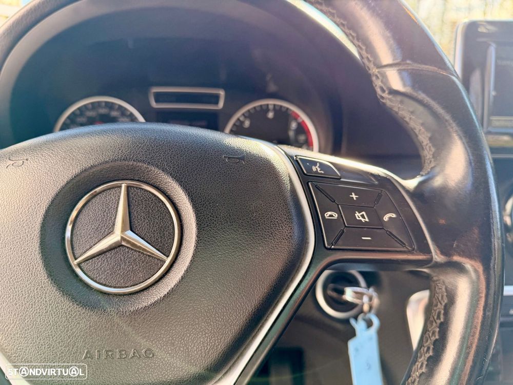 Mercedes-Benz A 180 - 22
