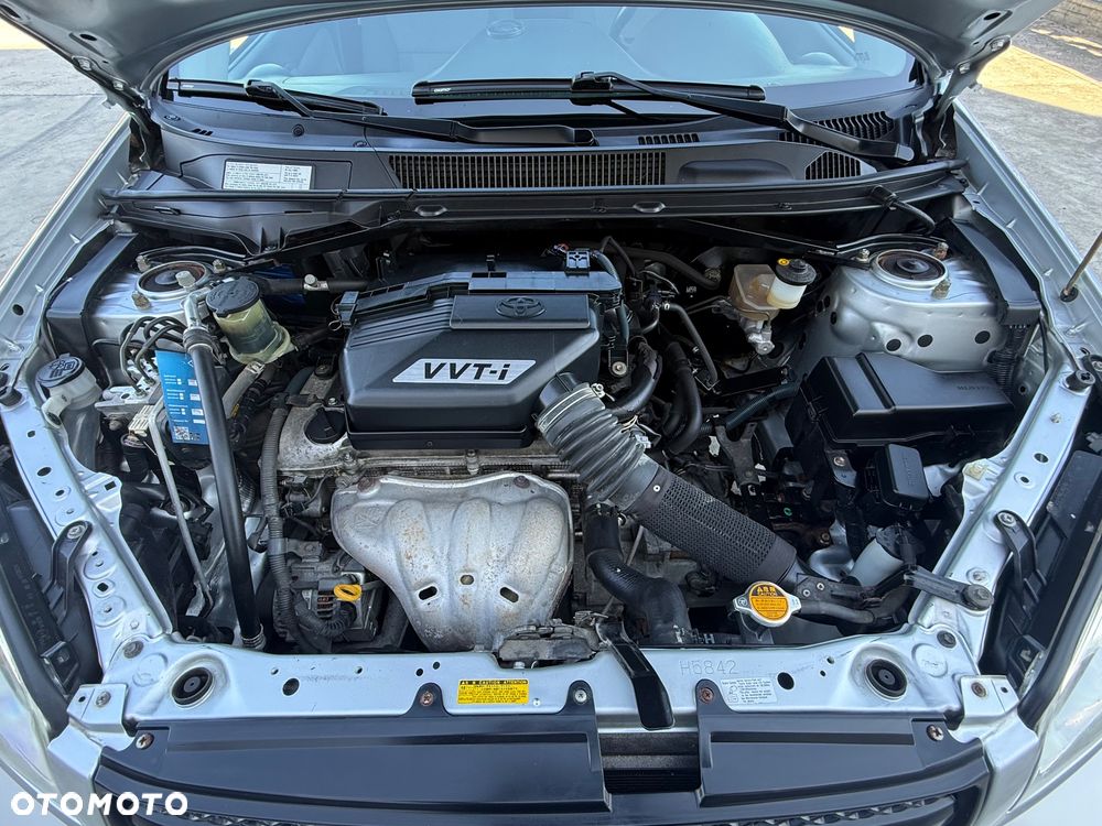 Toyota RAV4 4x4 Sol - 27