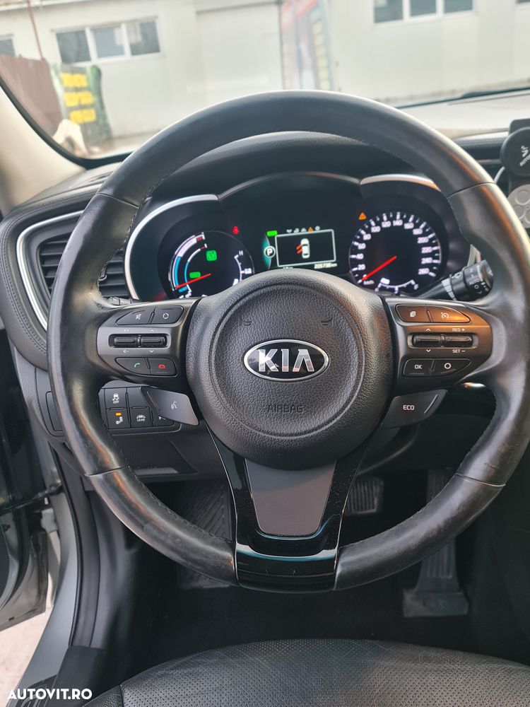 Kia Optima - 15