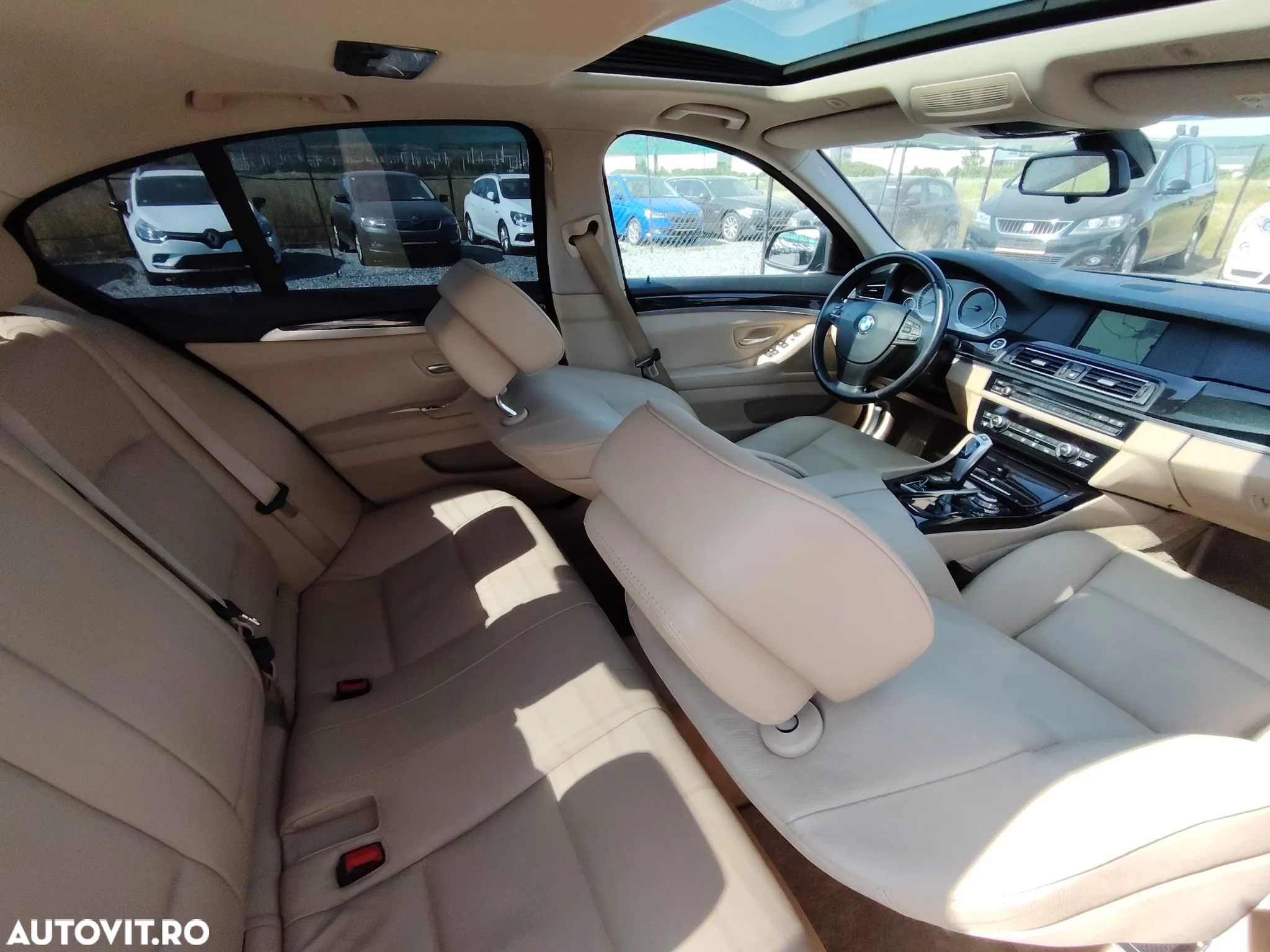 BMW Seria 5 525d Touring Sport-Aut. - 10