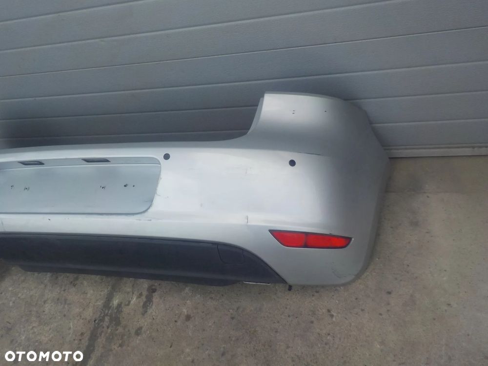 VOLKSWAGEN GOLF VII ZDERZAK TYŁ LA7W