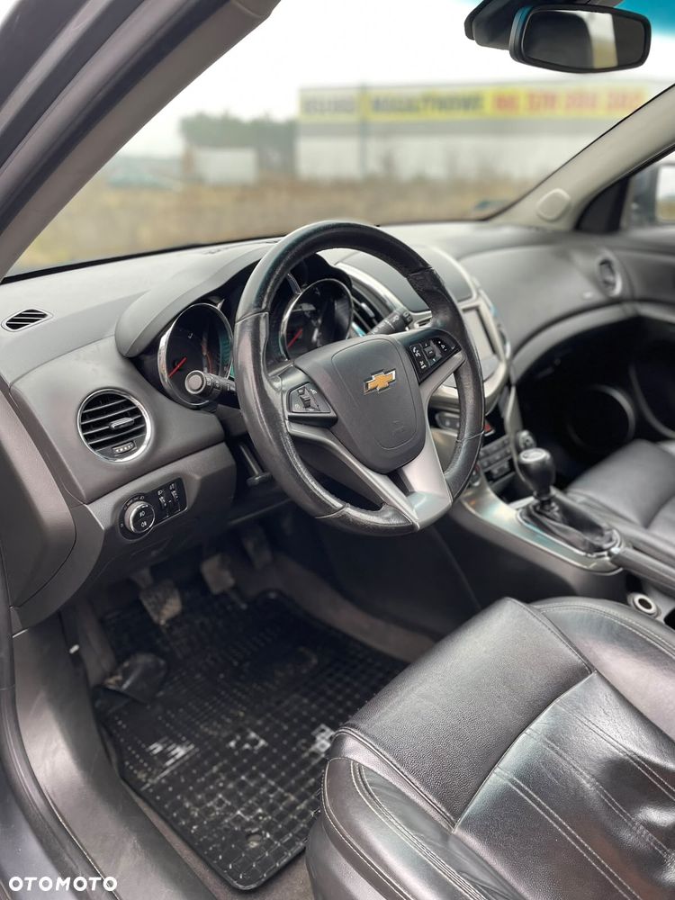 Chevrolet Cruze 1.7 D LT+ - 6