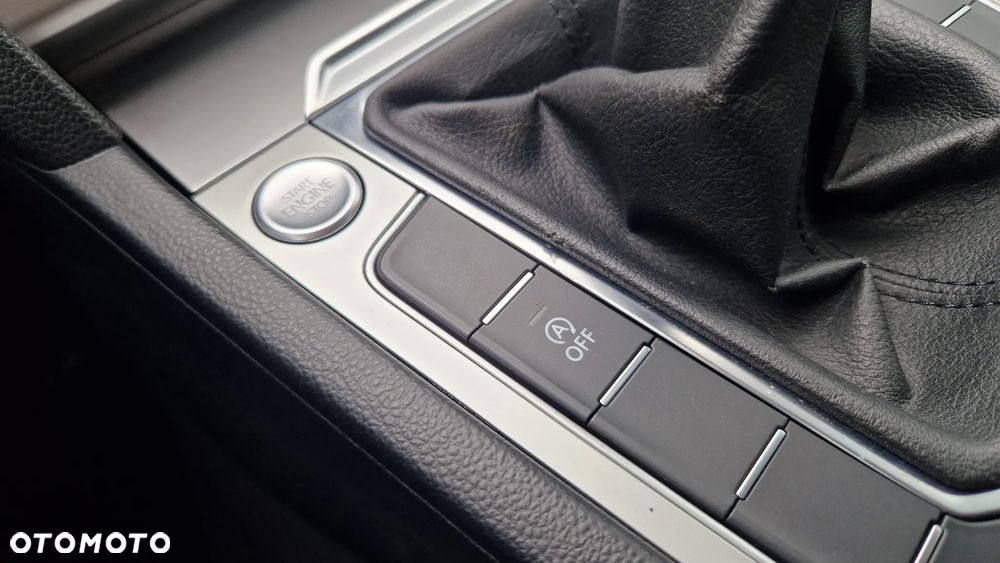 Volkswagen Passat Variant 2.0 TDI (BlueMotion Technology) Comfortline - 13