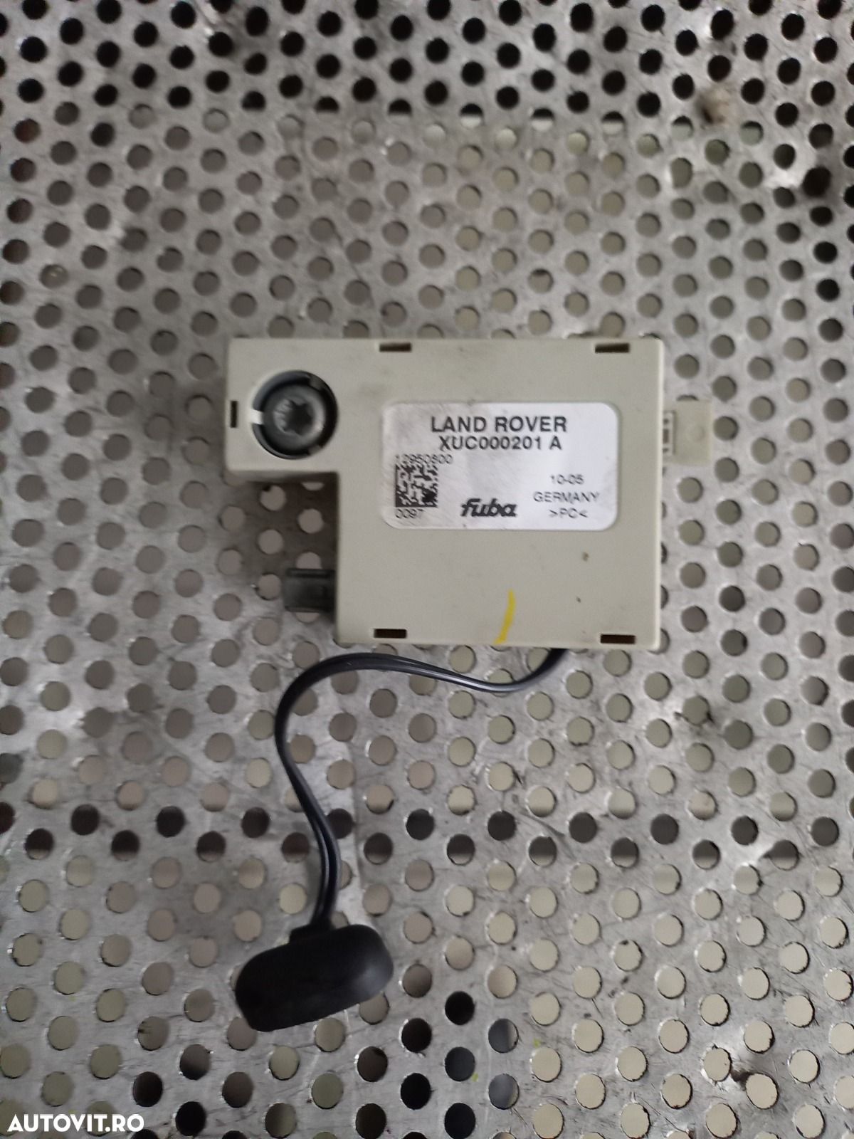Amplificator Decodor Antena Land Rover Range Rover Sport L320 Discovey 3 Cod XUC000201A Dezmembrez Range Rover Sport L320 2.7 Tdv6 Motor 276DT - Dezmembrari Arad - 1