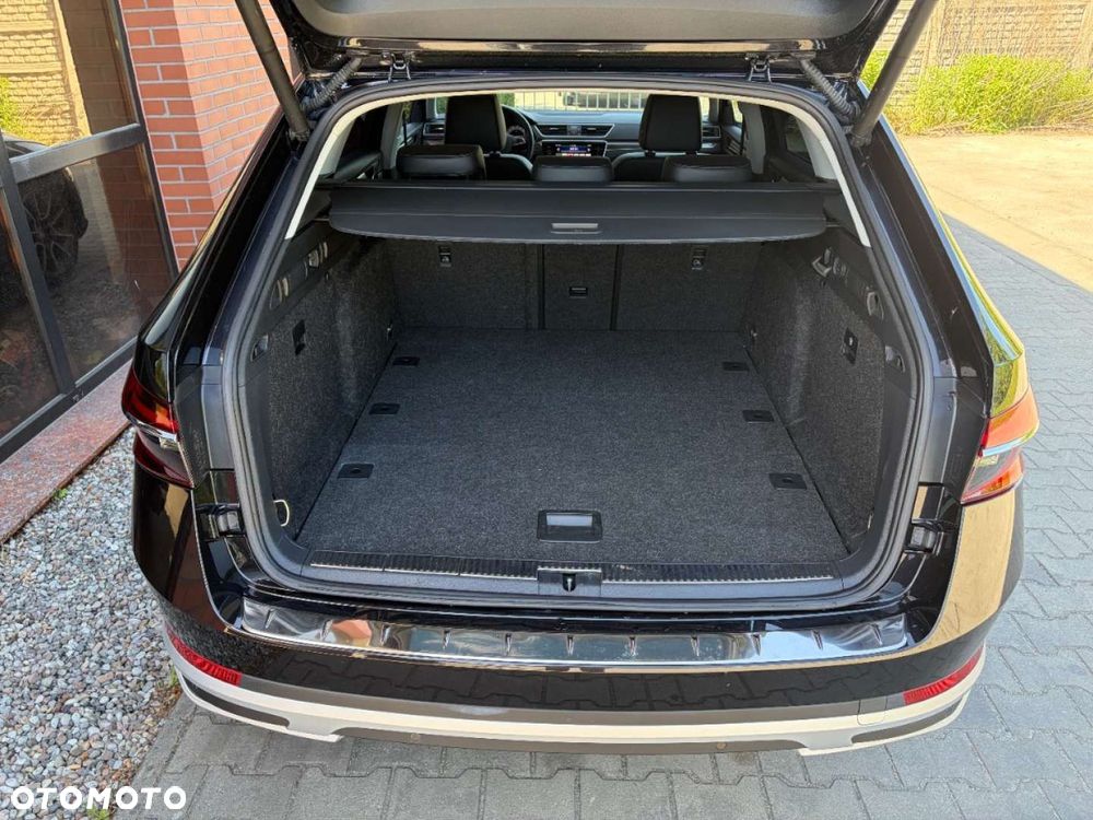 Skoda Superb 2.0 TDI SCR 4x4 Scout DSG - 34