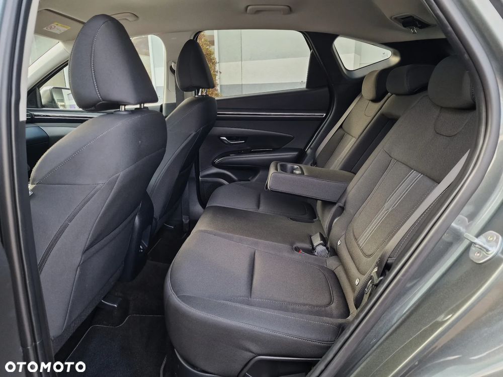 Hyundai Tucson 1.6 T-GDi HEV Modern 2WD - 21
