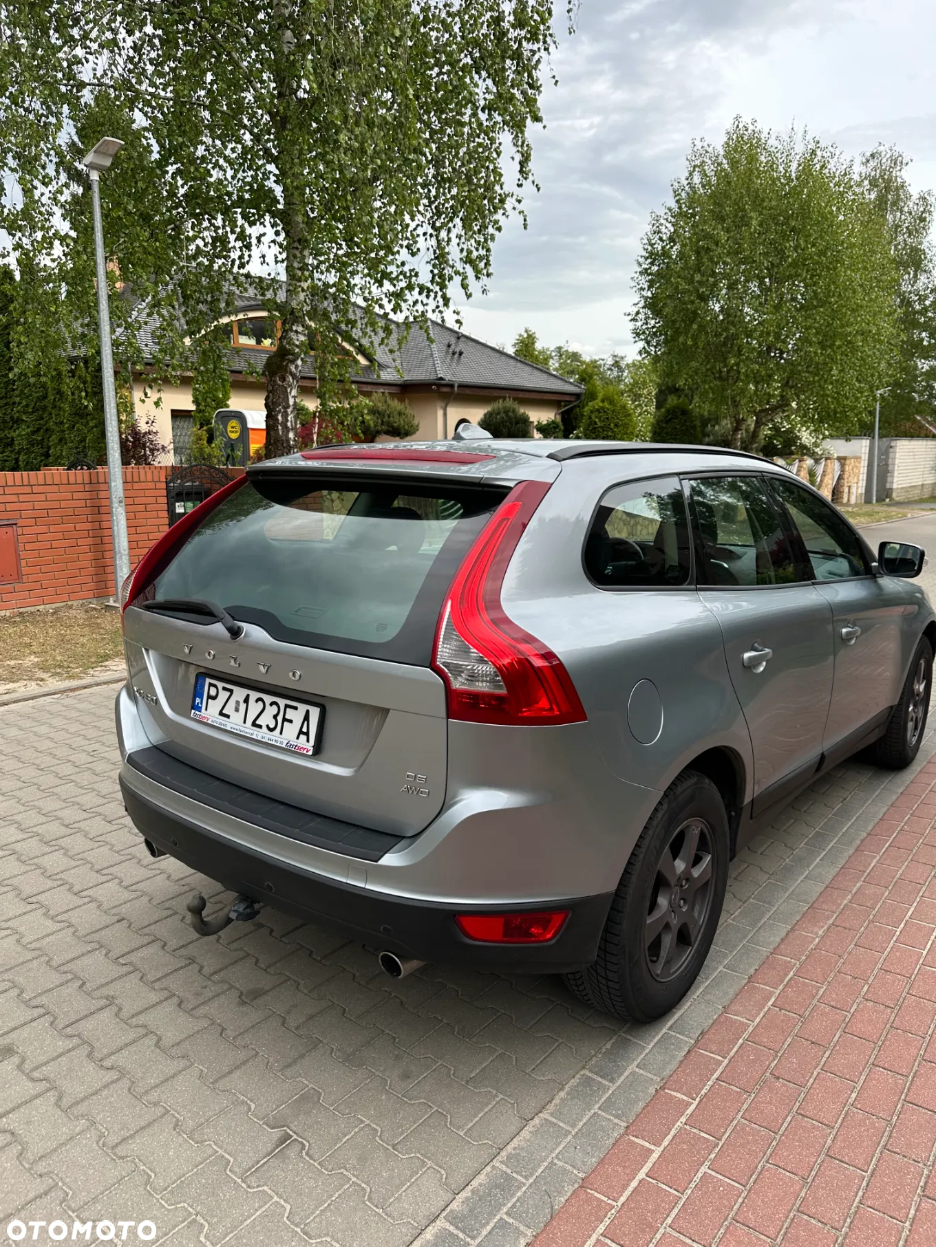 Volvo XC 60 D5 AWD Momentum - 5