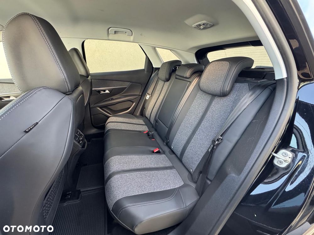 Peugeot 3008 BlueHDi 130 Stop & Start EAT8 Allure - 10