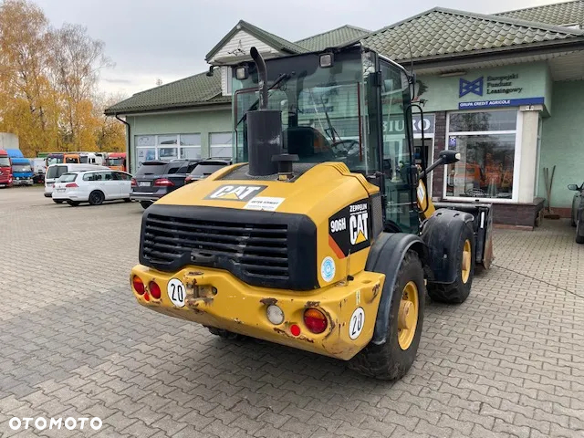 Caterpillar 906 - 7