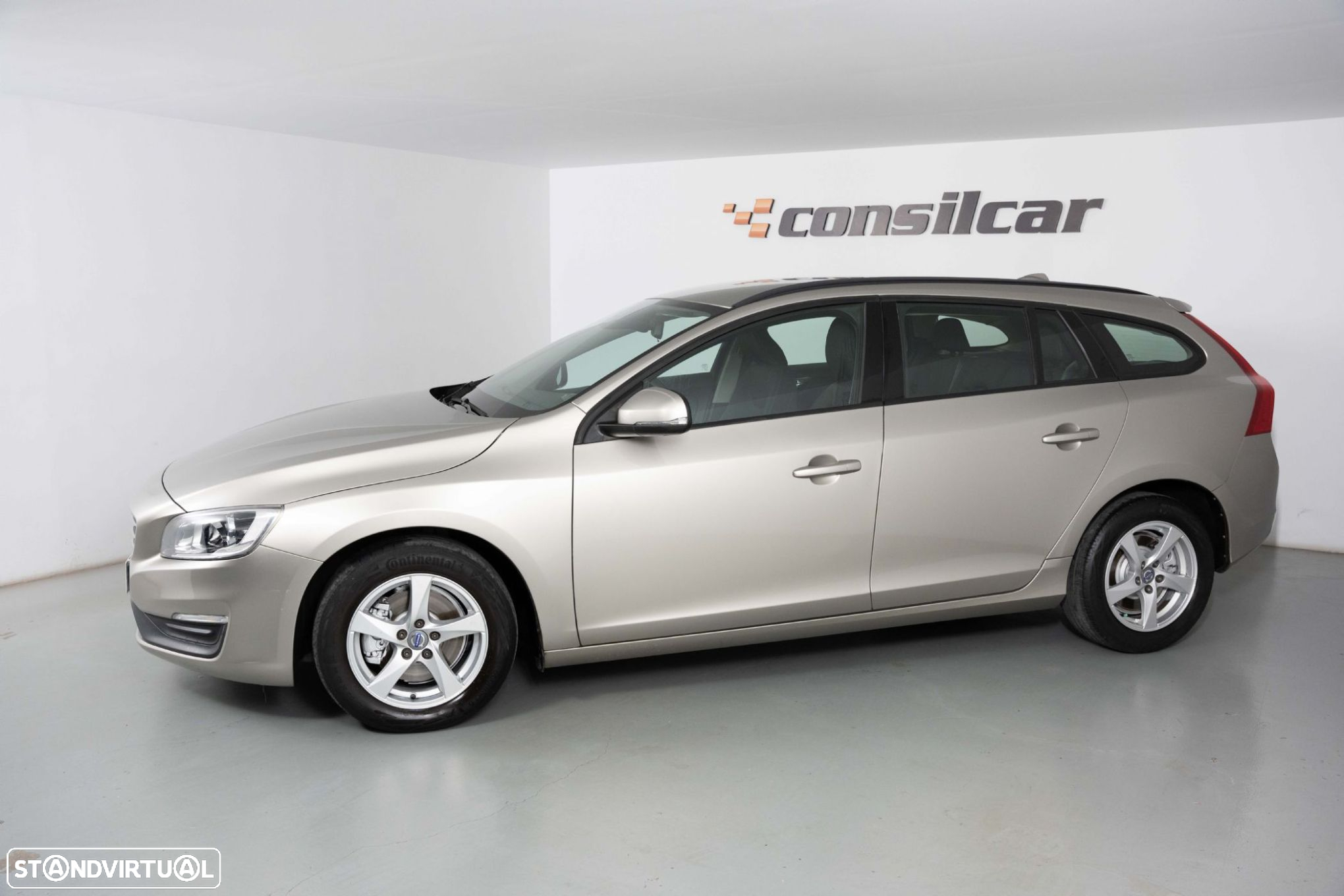 Volvo V60 2.0 D4 Kinetic - 6