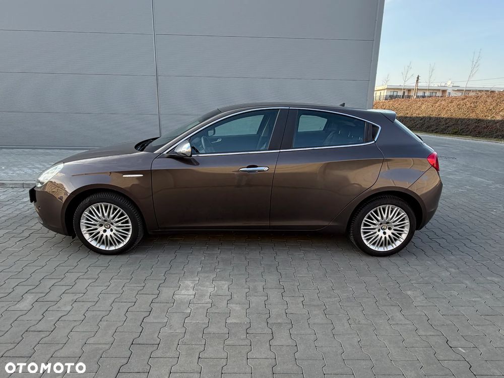 Alfa Romeo Giulietta 2.0 JTDM 16V Veloce - 8