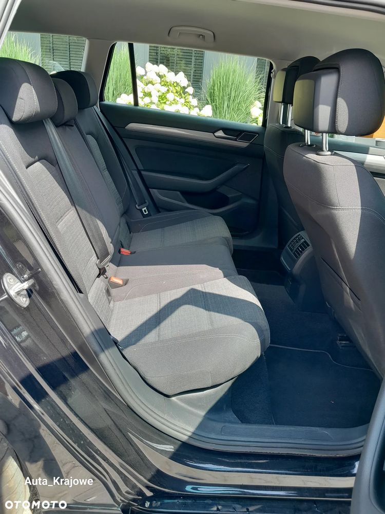 Volkswagen Passat 1.5 TSI EVO Business DSG - 34
