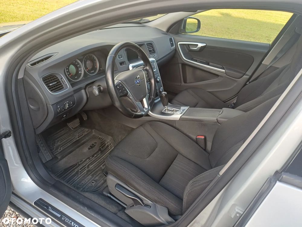 Volvo V60 D3 Geartronic Kinetic - 7