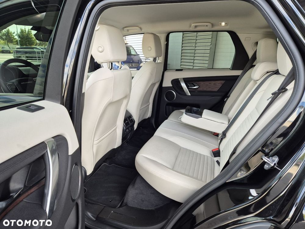 Land Rover Discovery Sport D200 - 11