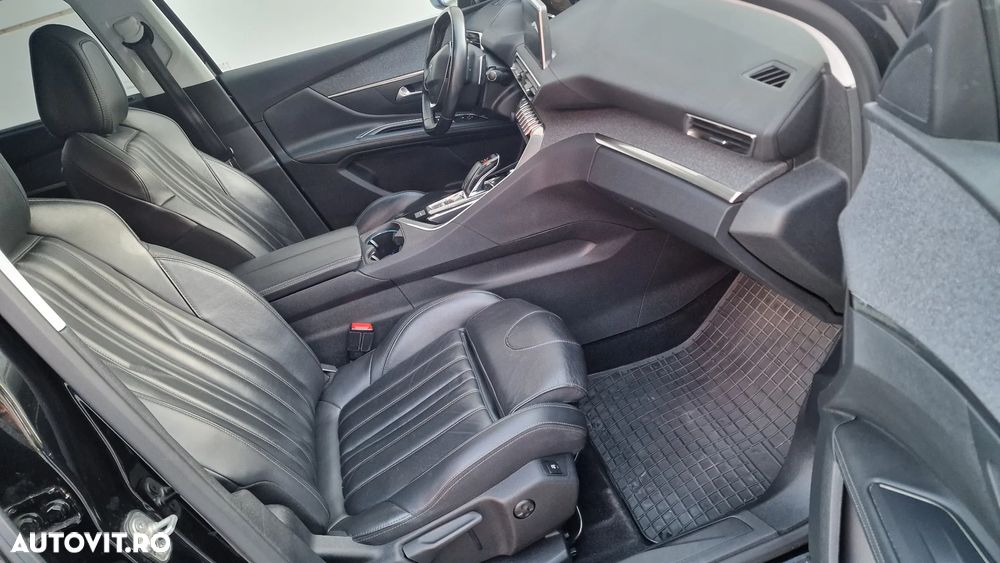 Peugeot 5008 1.2 Puretech Turbo s&s EAT8 Allure - 14