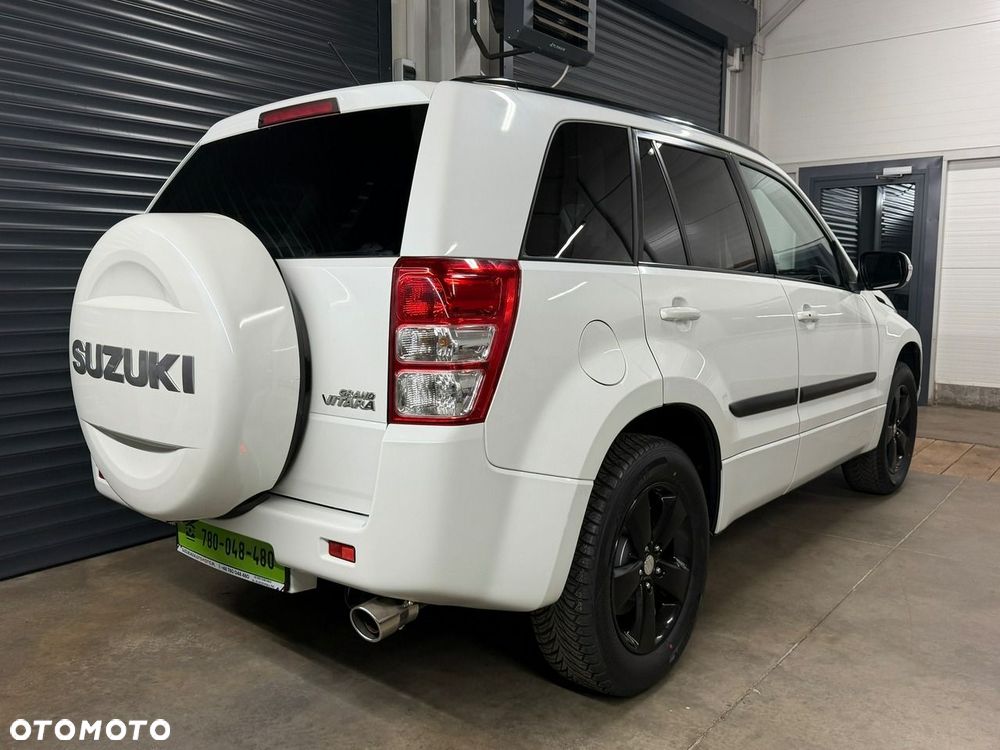 Suzuki Grand Vitara 2012 photo 3