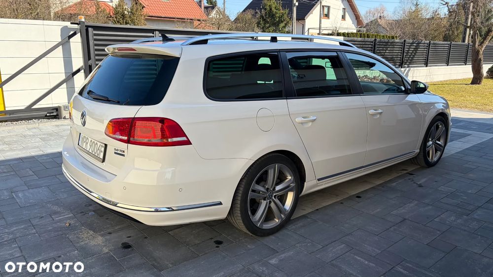 Volkswagen Passat 2.0 TDI DSG BlueMotion Technology R-Line - 5
