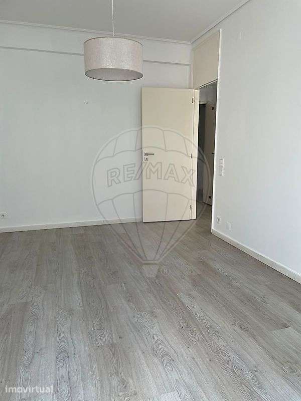 Apartamento T2 para arrendamento - Grande imagem: 5/14
