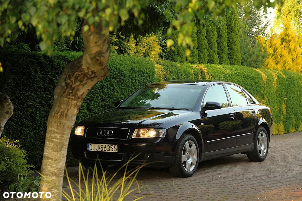 Audi A4 Limousine - 11